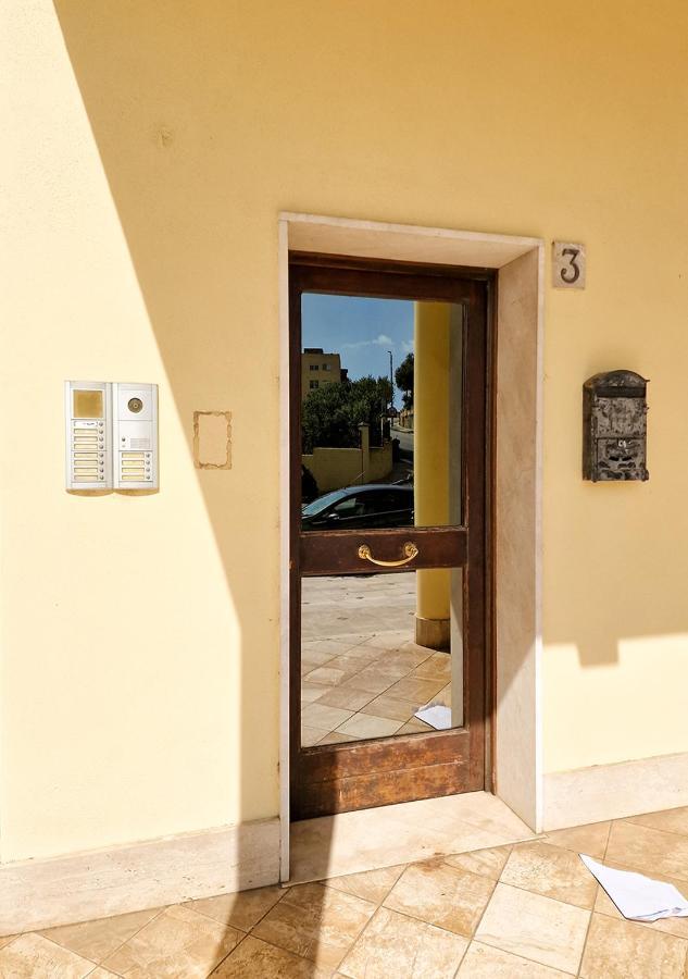 Murphy Holiday Home - Residenza Aldo Moro 02 Ла Мадалена Екстериор снимка